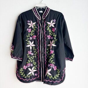 Caro of Honolulu Black Button down Embroidered Long Sleeve Shirt M